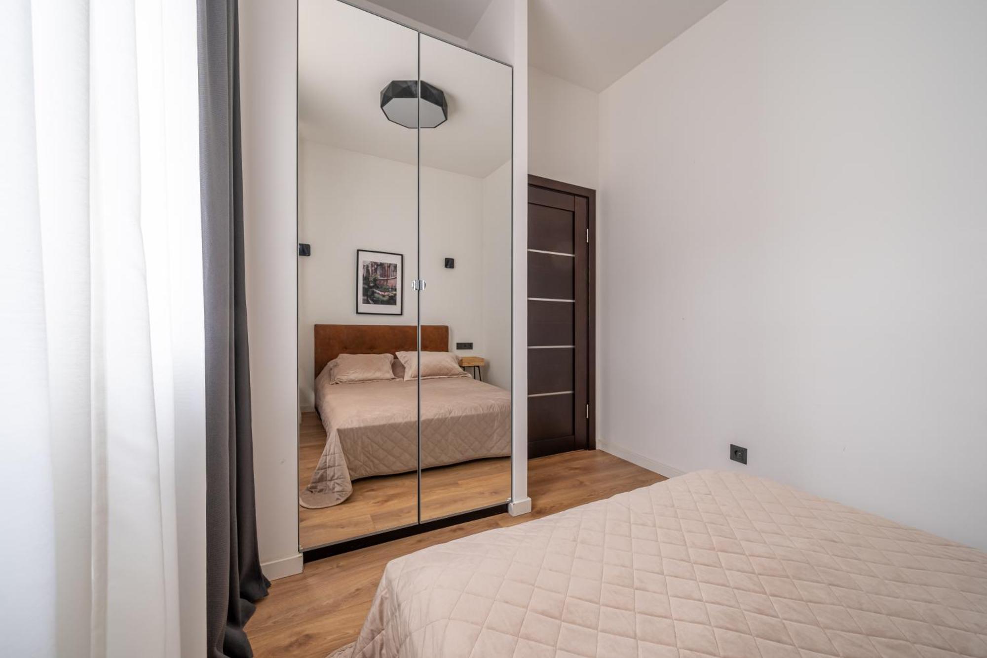 Lienes Iela Gem 1Br Apartment With Fireplace In Historic Unesco Center Riga Exteriér fotografie