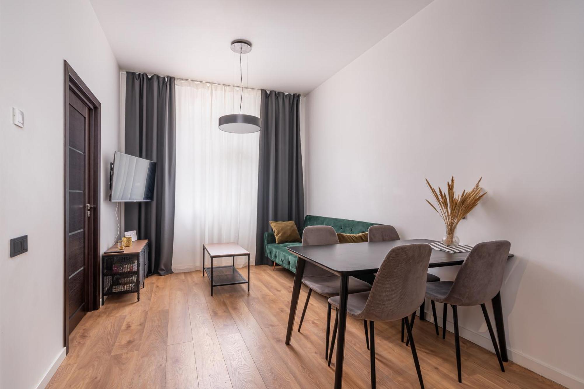 Lienes Iela Gem 1Br Apartment With Fireplace In Historic Unesco Center Riga Exteriér fotografie